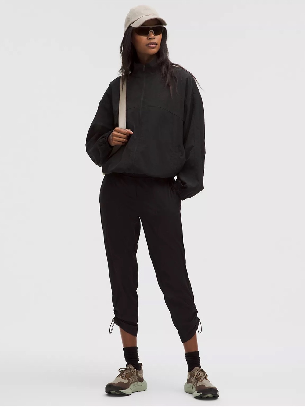 Lululemon dance, studio, midrise cropped pants size 10